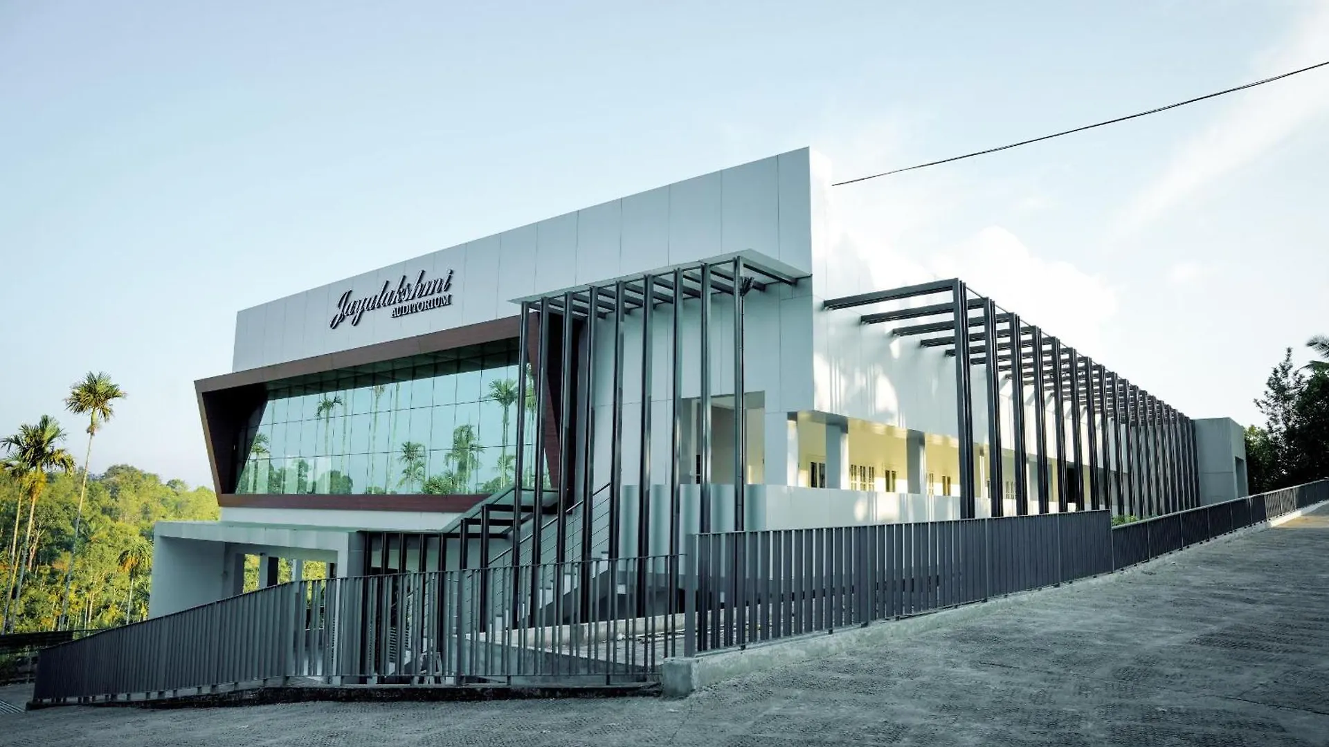 Jayalakshmi Residency Hotel Vaduvanchal 0*,  India